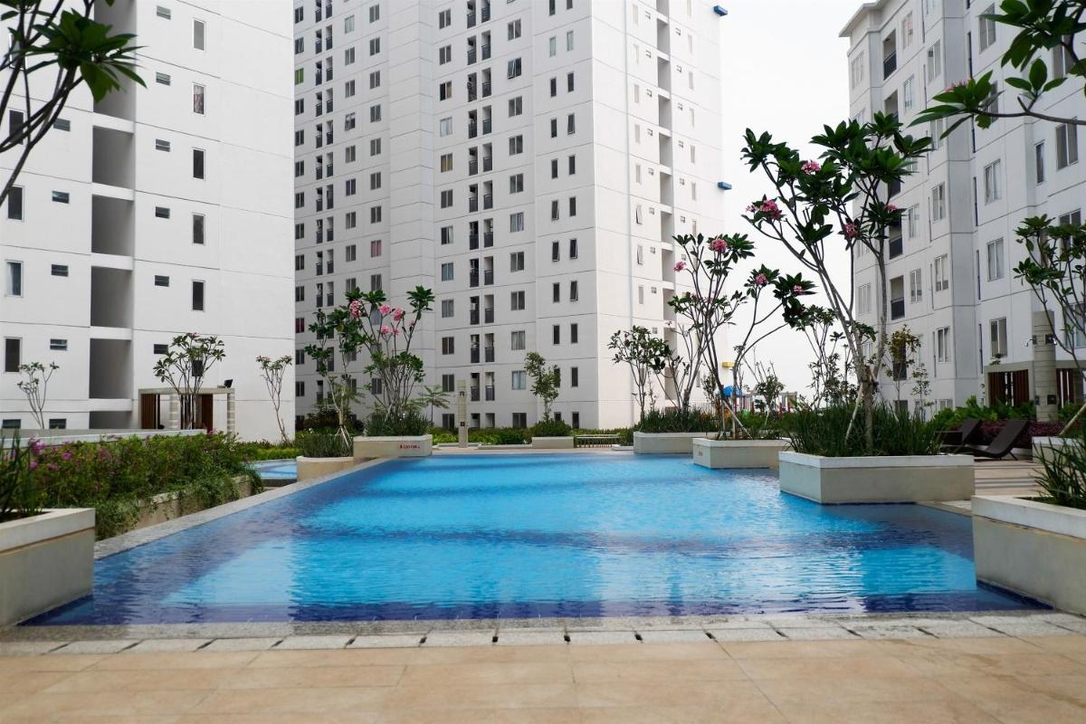 Cozy and Strategic Studio at Bassura City Apartment By Travelio - Housity