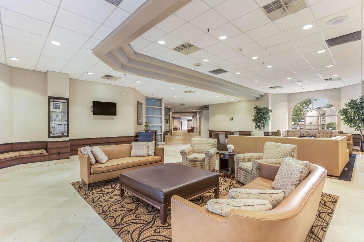 Burrstone Inn, Ascend Hotel Collection - Housity