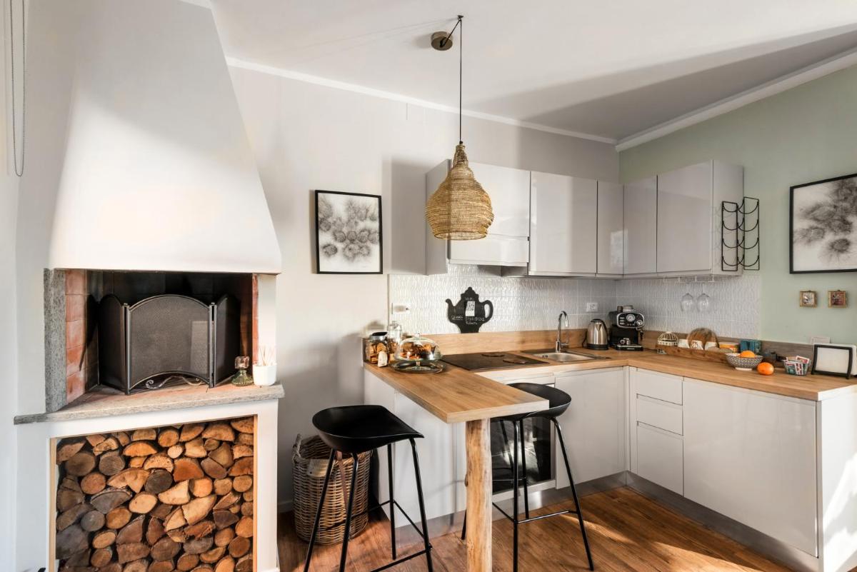SopraBosco Calcata Art & Design Apartment - Housity