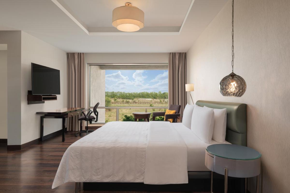Le Meridien Nagpur - Housity