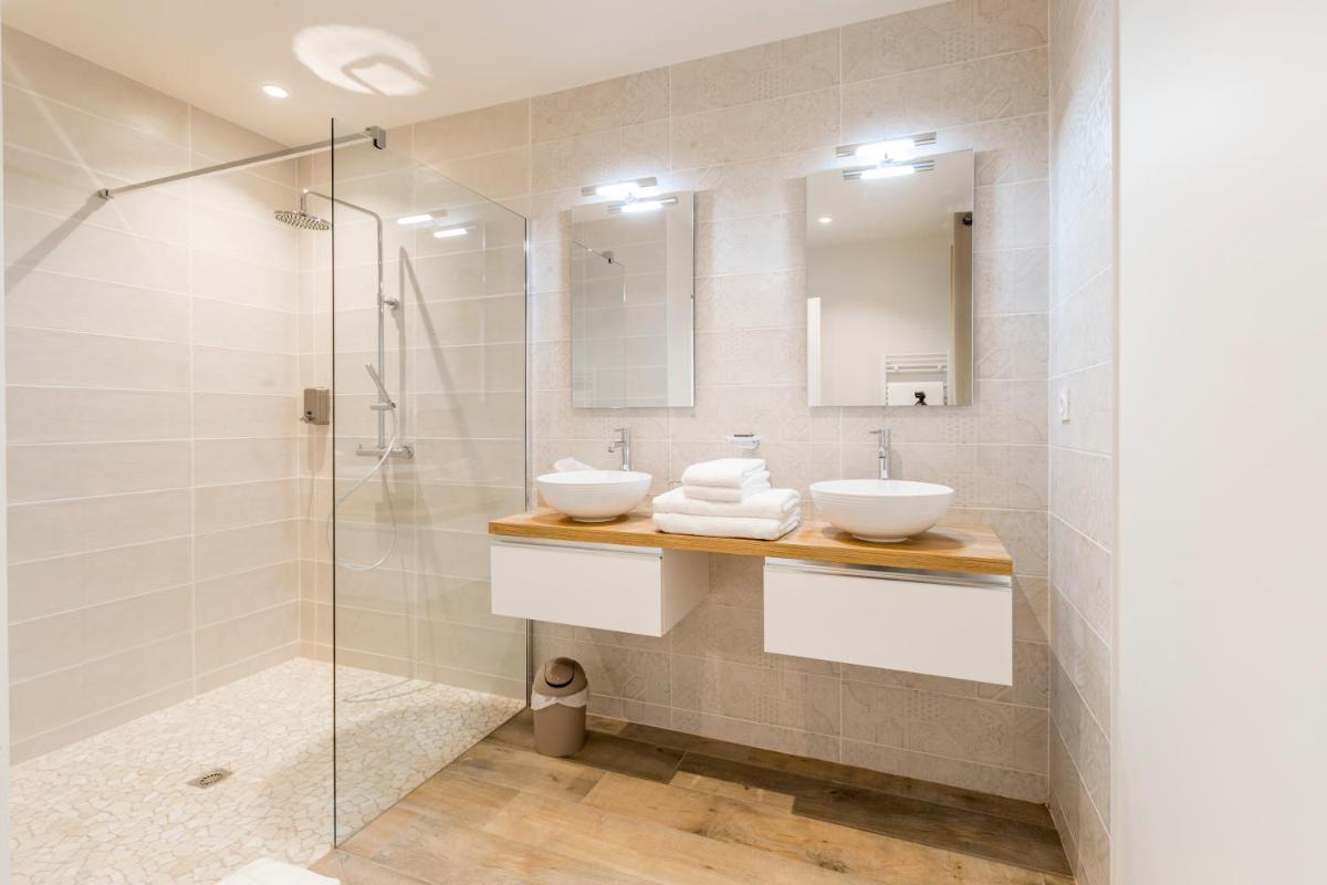 Salle de bains dans l'établissement Hotel Clos Castel Villas Spa