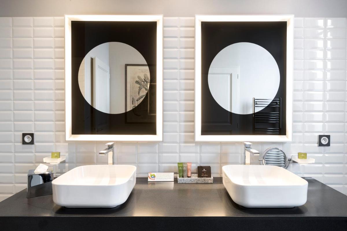 Salle de bains dans l'établissement Hotel Clos Castel Villas Spa