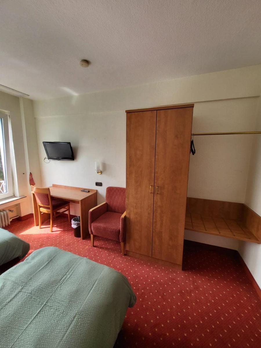 Sun Hotel - Housity