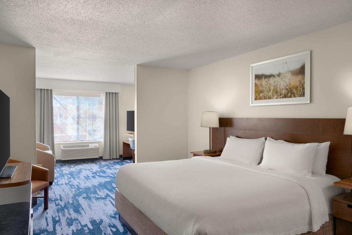 Fairfield Inn & Suites Naperville/Aurora - Housity