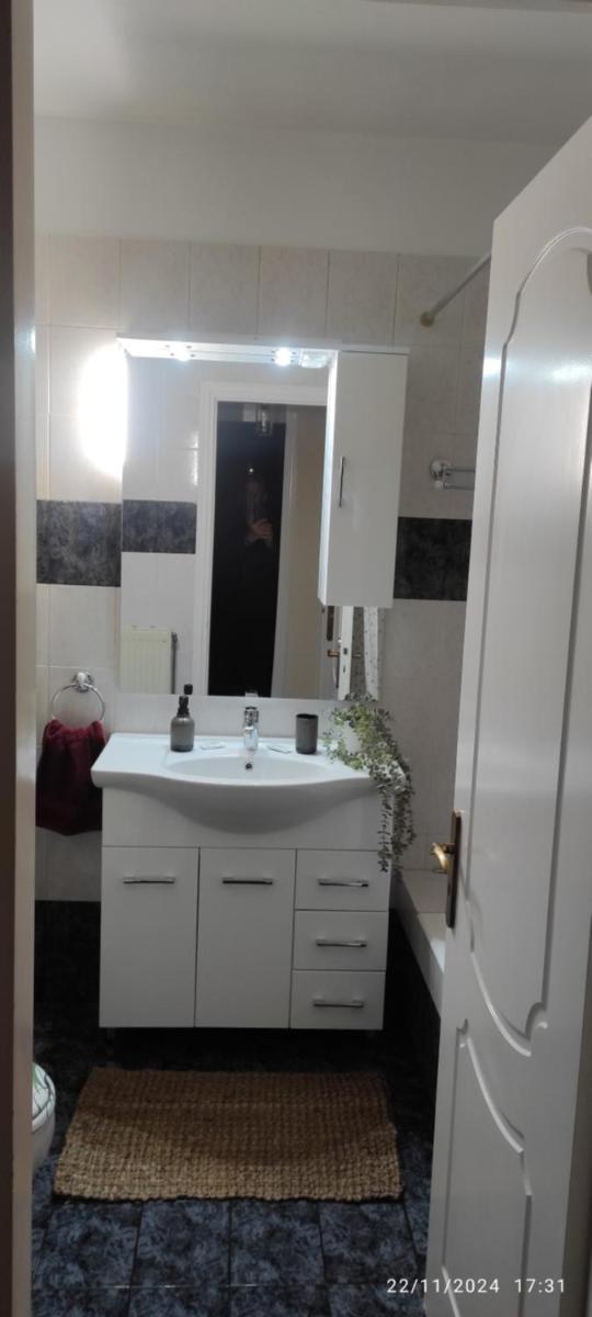 Lucy's apartment - Housity