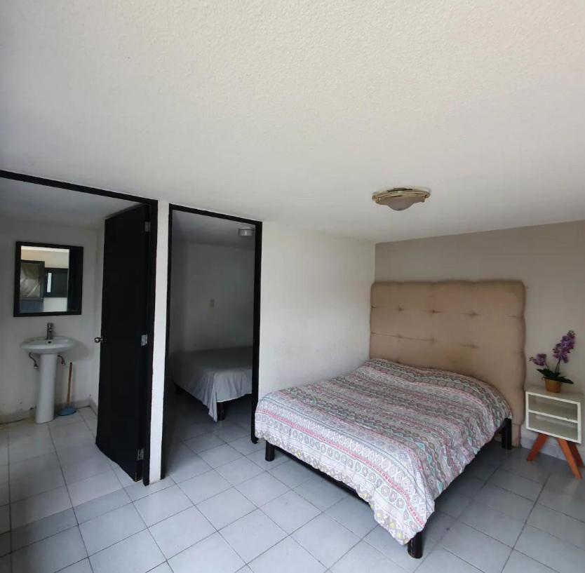 Casa Luna con alberca para 26 personas Cuernavaca - Housity