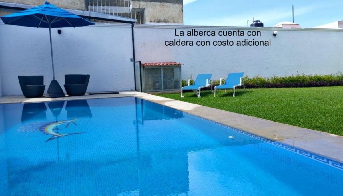 Casa Luna con alberca para 26 personas Cuernavaca - Housity