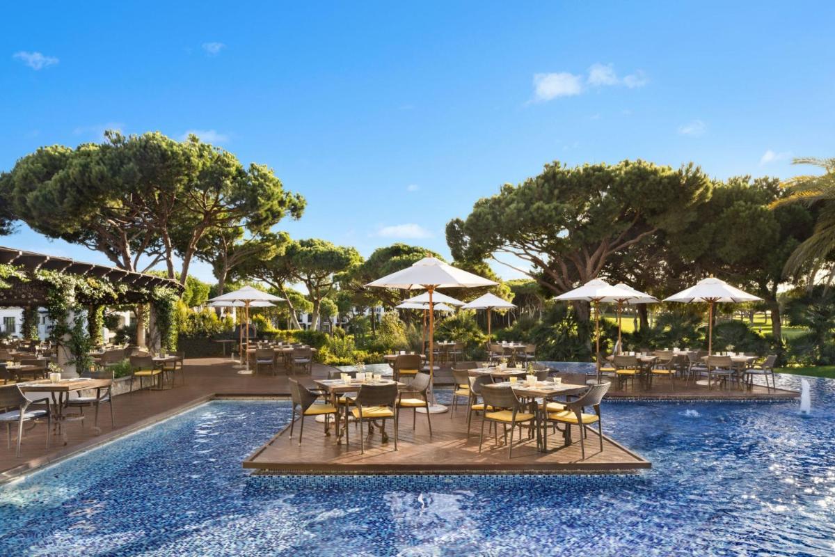 A piscina em ou perto de Pine Cliffs Hotel, a Luxury Collection Resort, Algarve