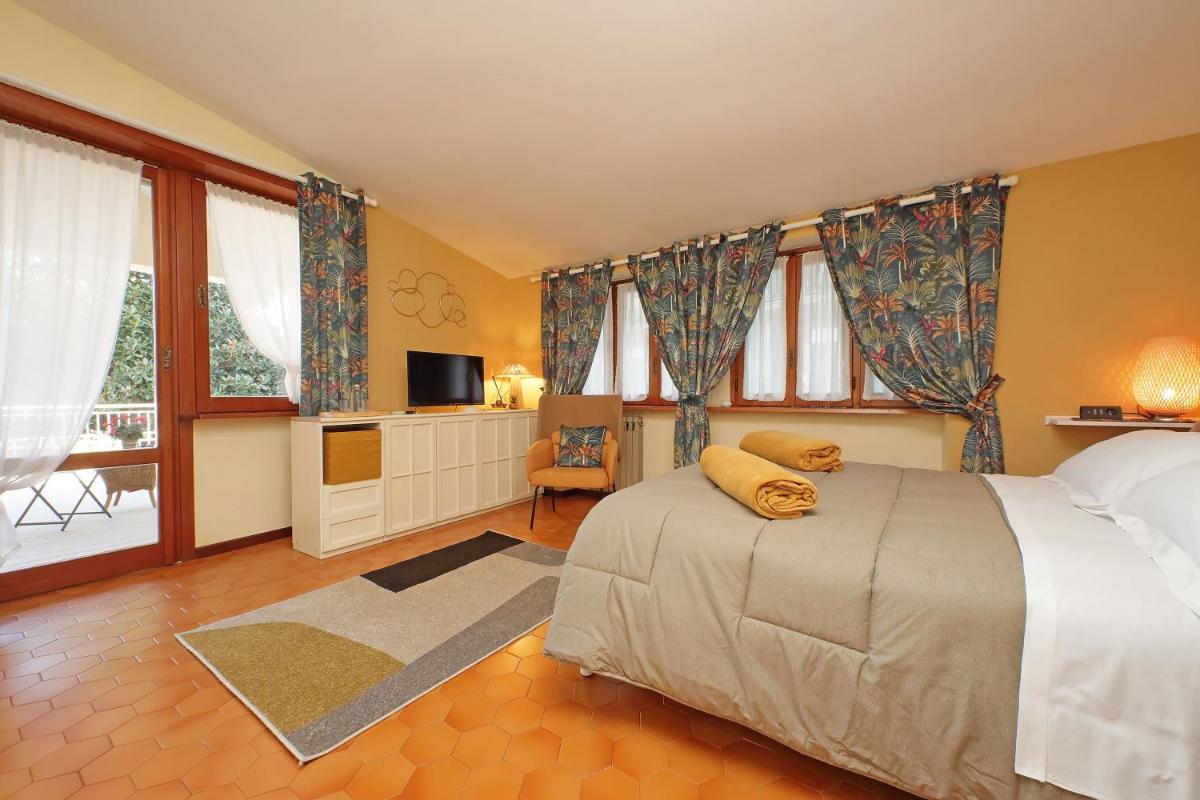 Villa Gisi Guest House - Housity