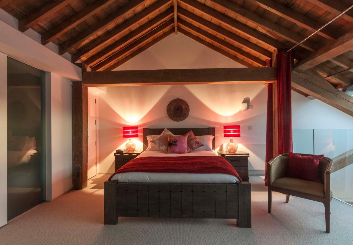 Royal William Yard Apartments - Large and Luxurious with Free Parking - Housity