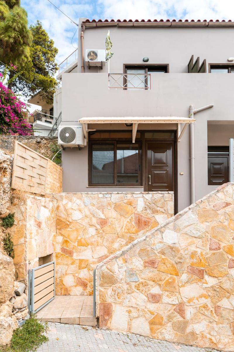 Lia Apartment - Housity