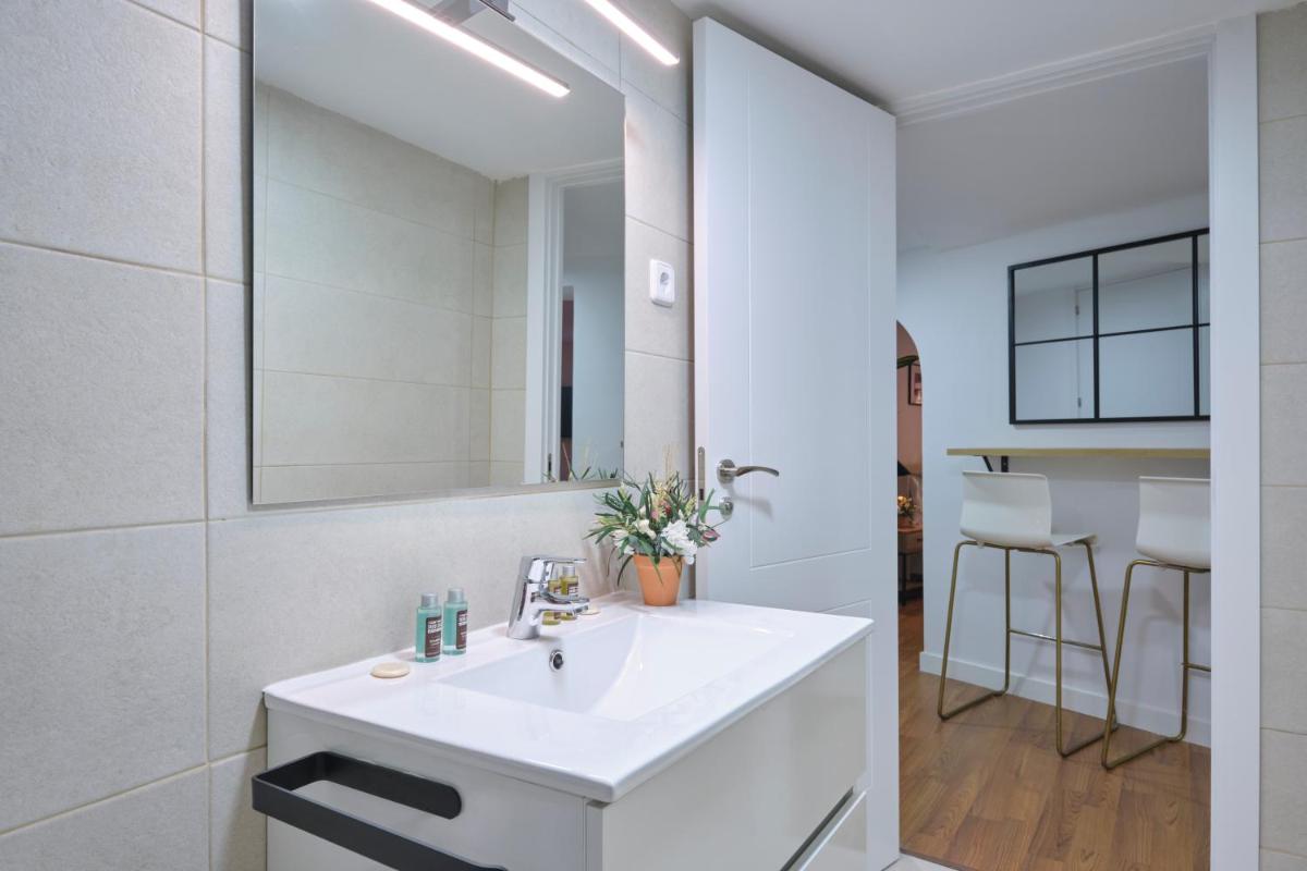 Lovely Apartments - Increíble loft en el corazón de Madrid - Housity