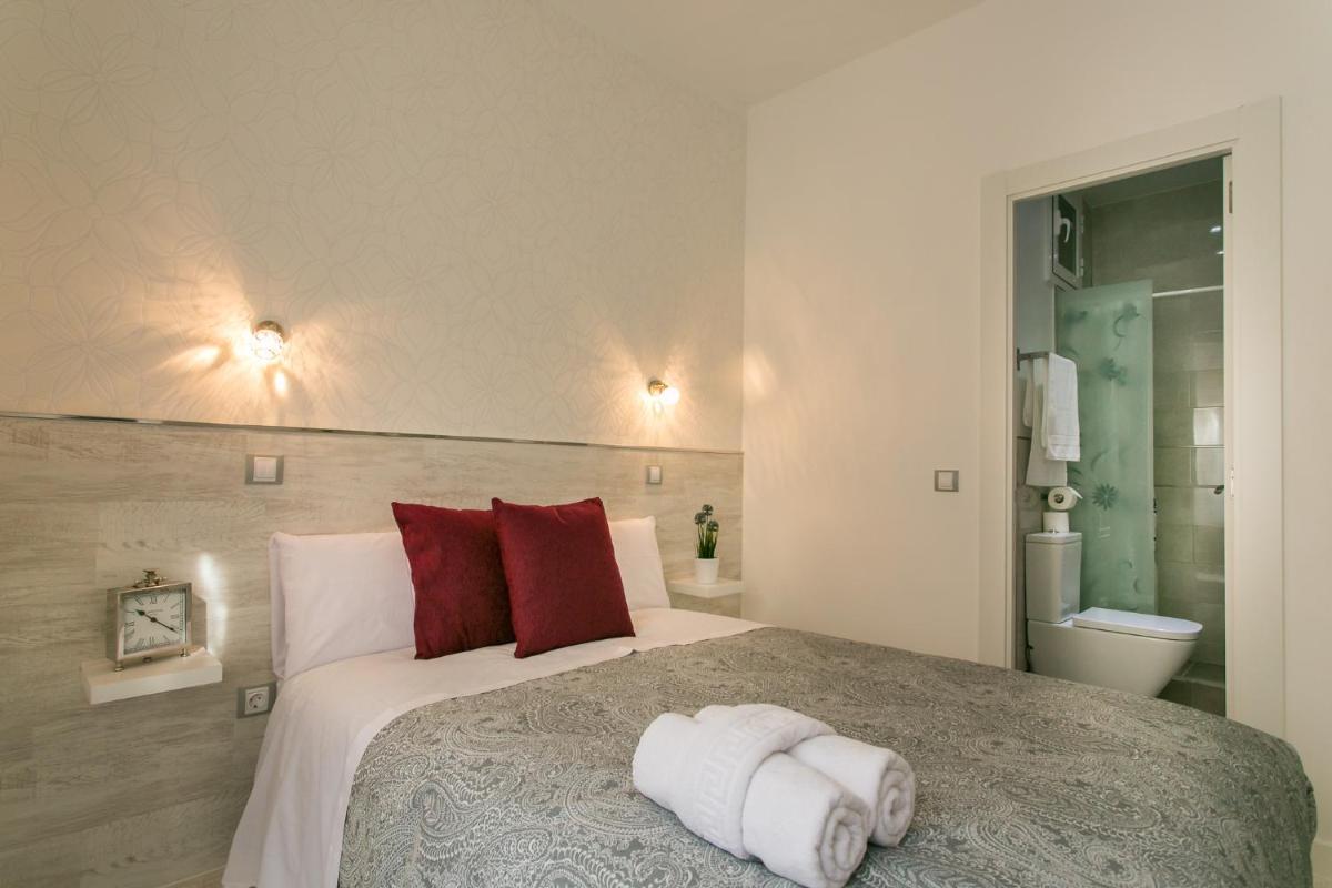 Hostal Met Madrid - Housity