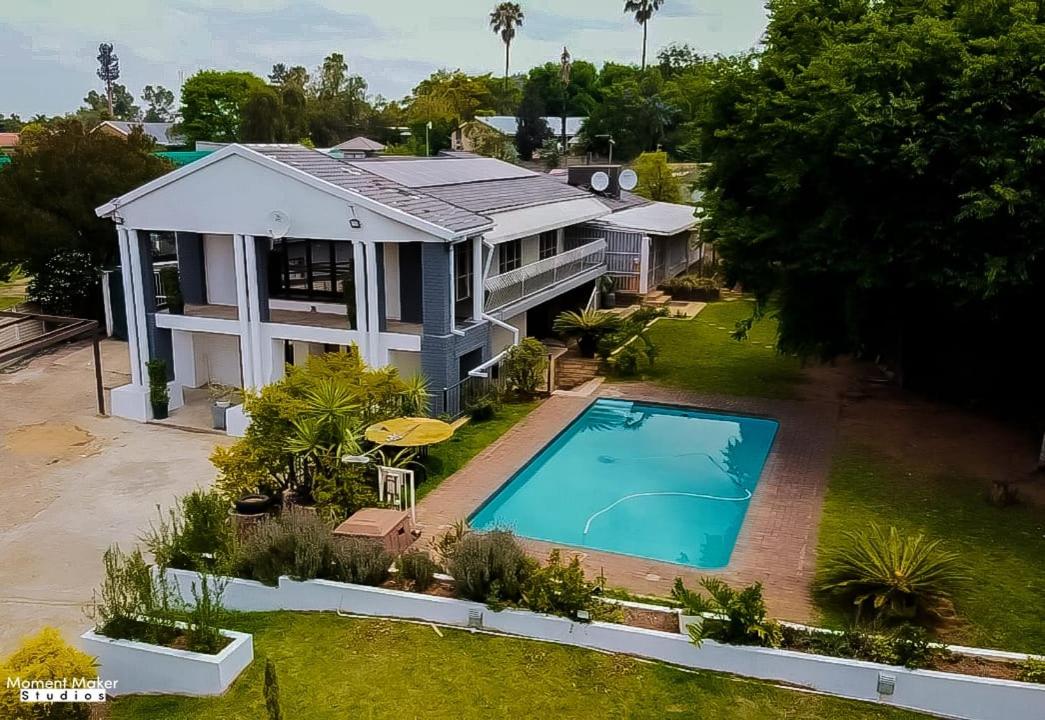 Falcon Lodge - Housity