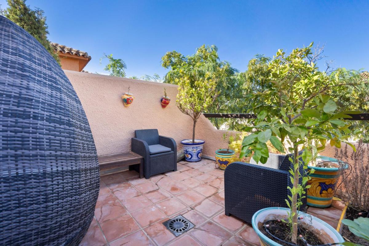 Family Exclusiv Townhouse Puerto Banus - Housity