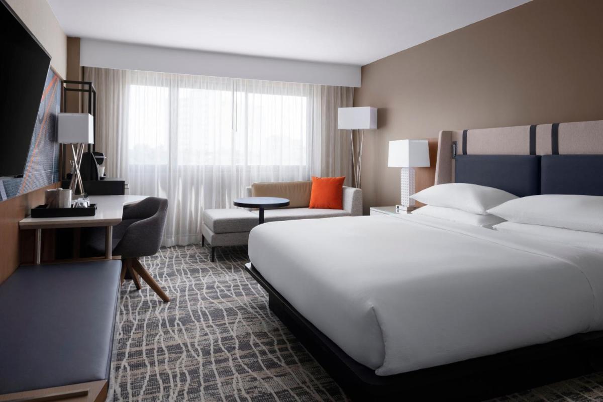Nashville Airport Marriott - Housity