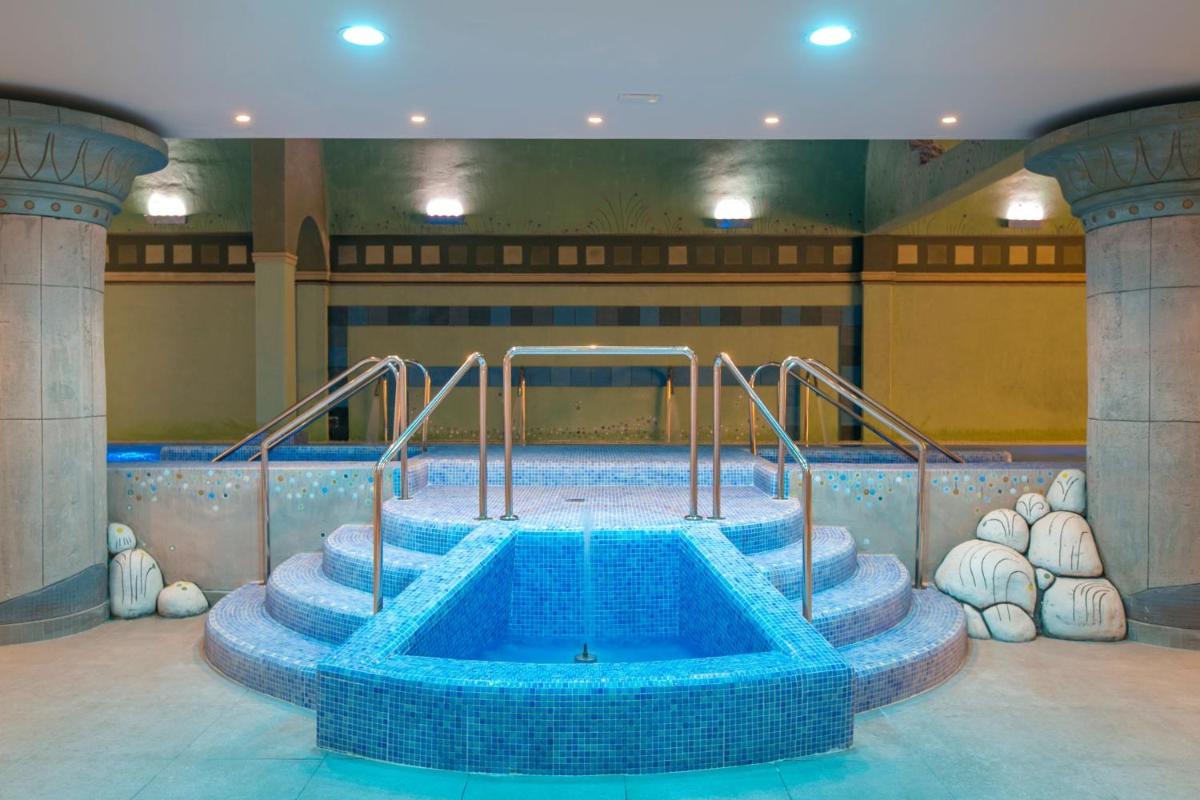 Imagen de la galería de Four Points by Sheraton Costa Blanca Resort, en Benidorm