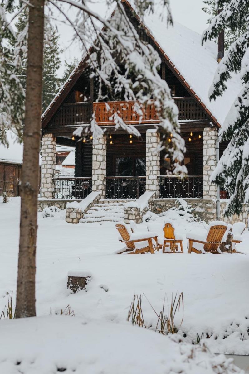 Lake House - Housity