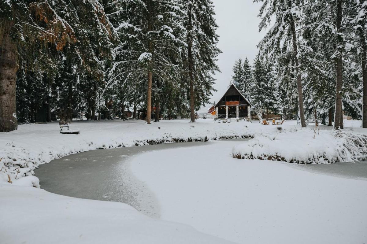 Lake House - Housity