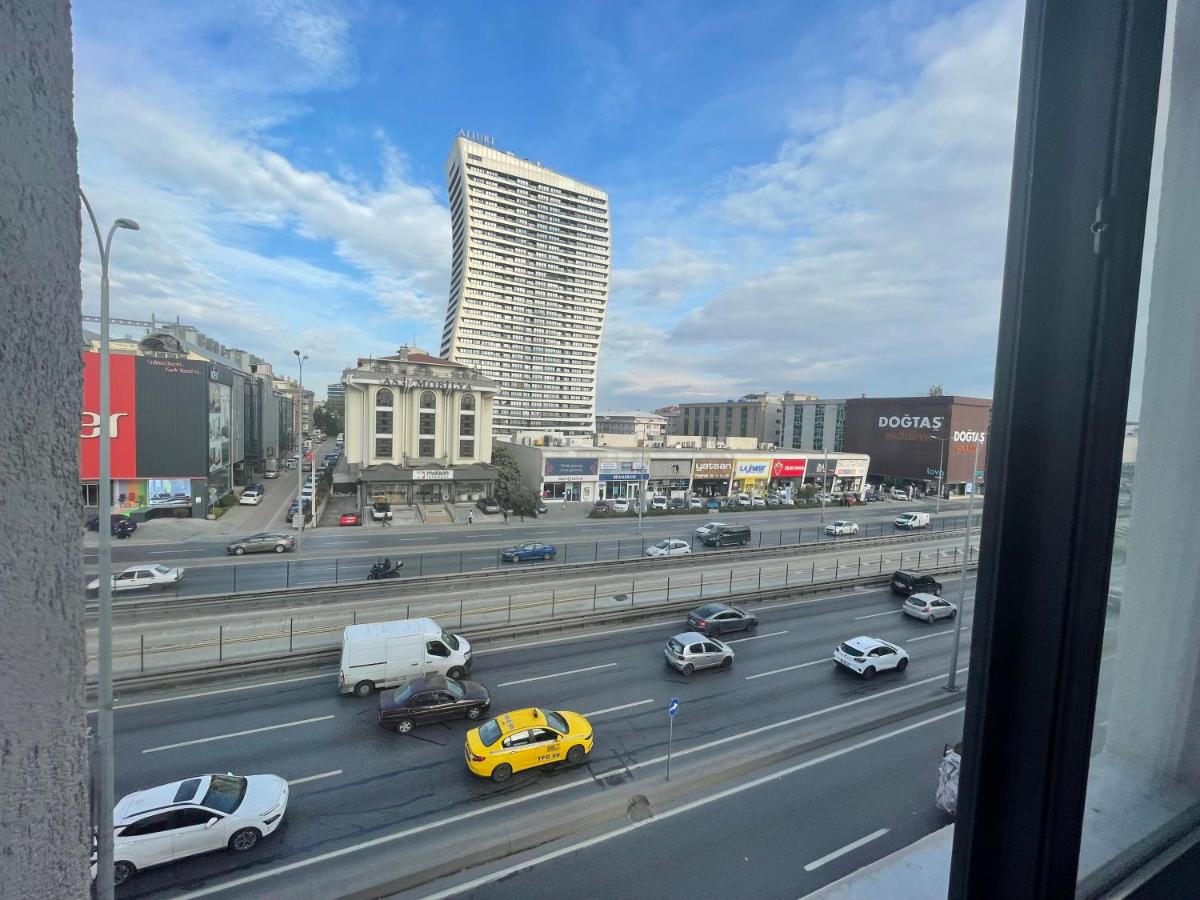La Vie Suite Hotel - Housity