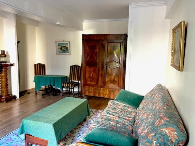 Grand family home in the heart of Burgundy! - Housity