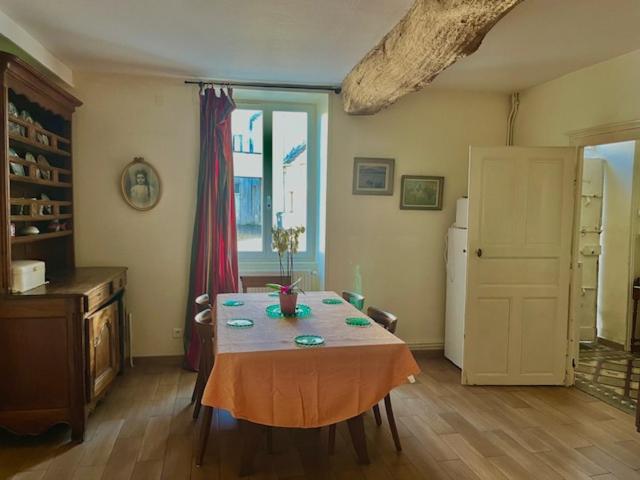 Grand family home in the heart of Burgundy! - Housity