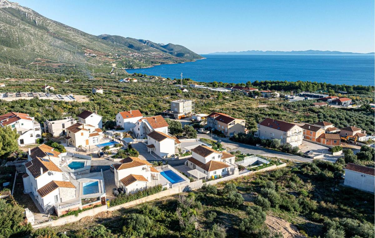 Lovely Home In Stankovic - Housity