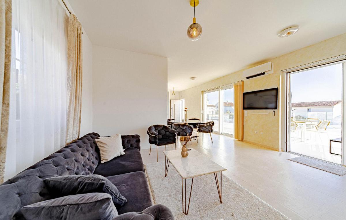 Lovely Home In Stankovic - Housity