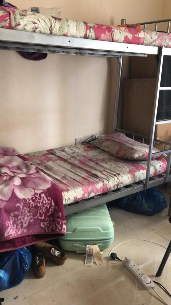 Mixed dormitory, only for Indians - Housity