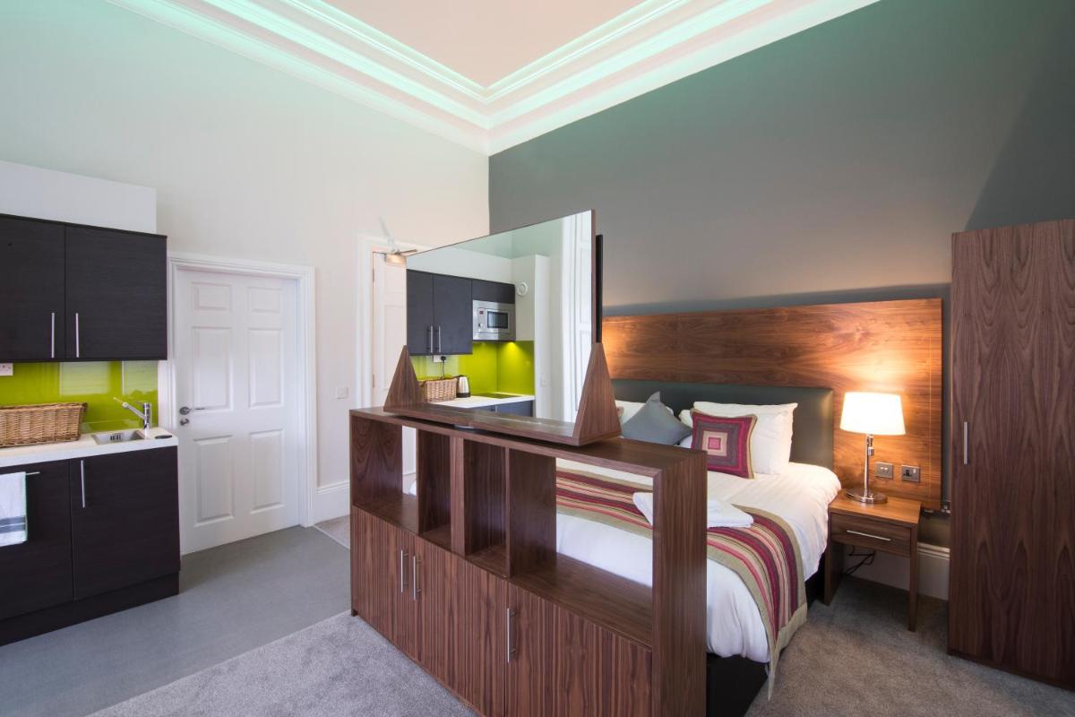 Court Residence Aparthotel - Housity