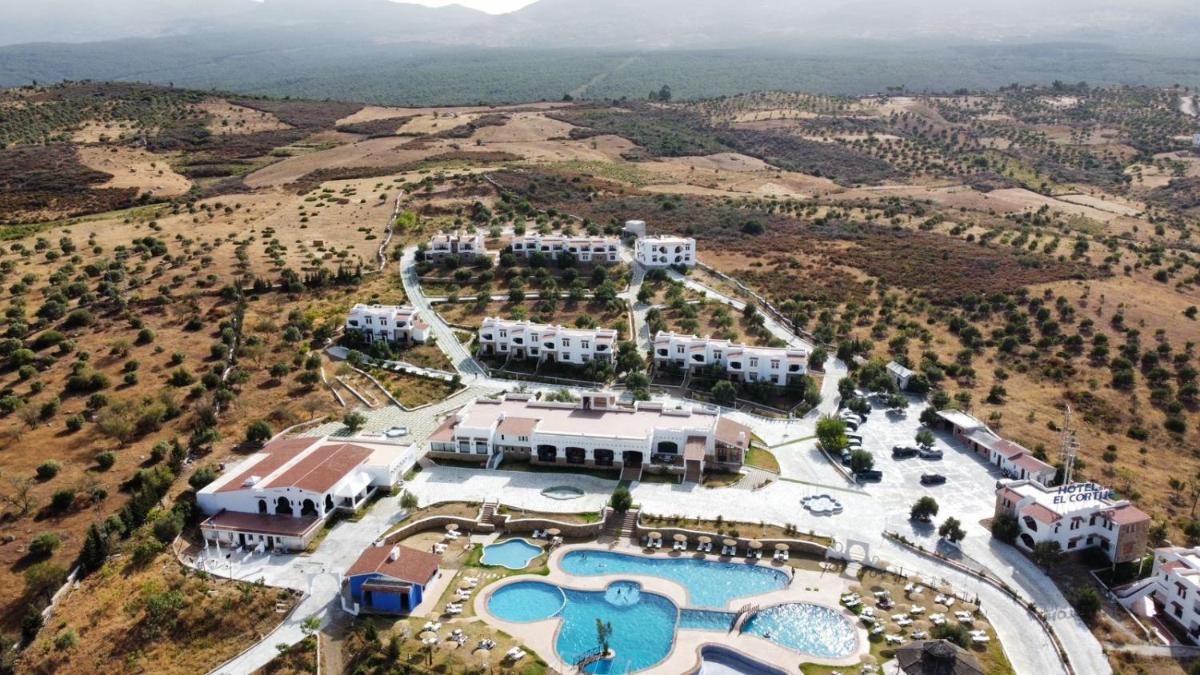 Resort Hotel El Cortijo & Spa - Housity