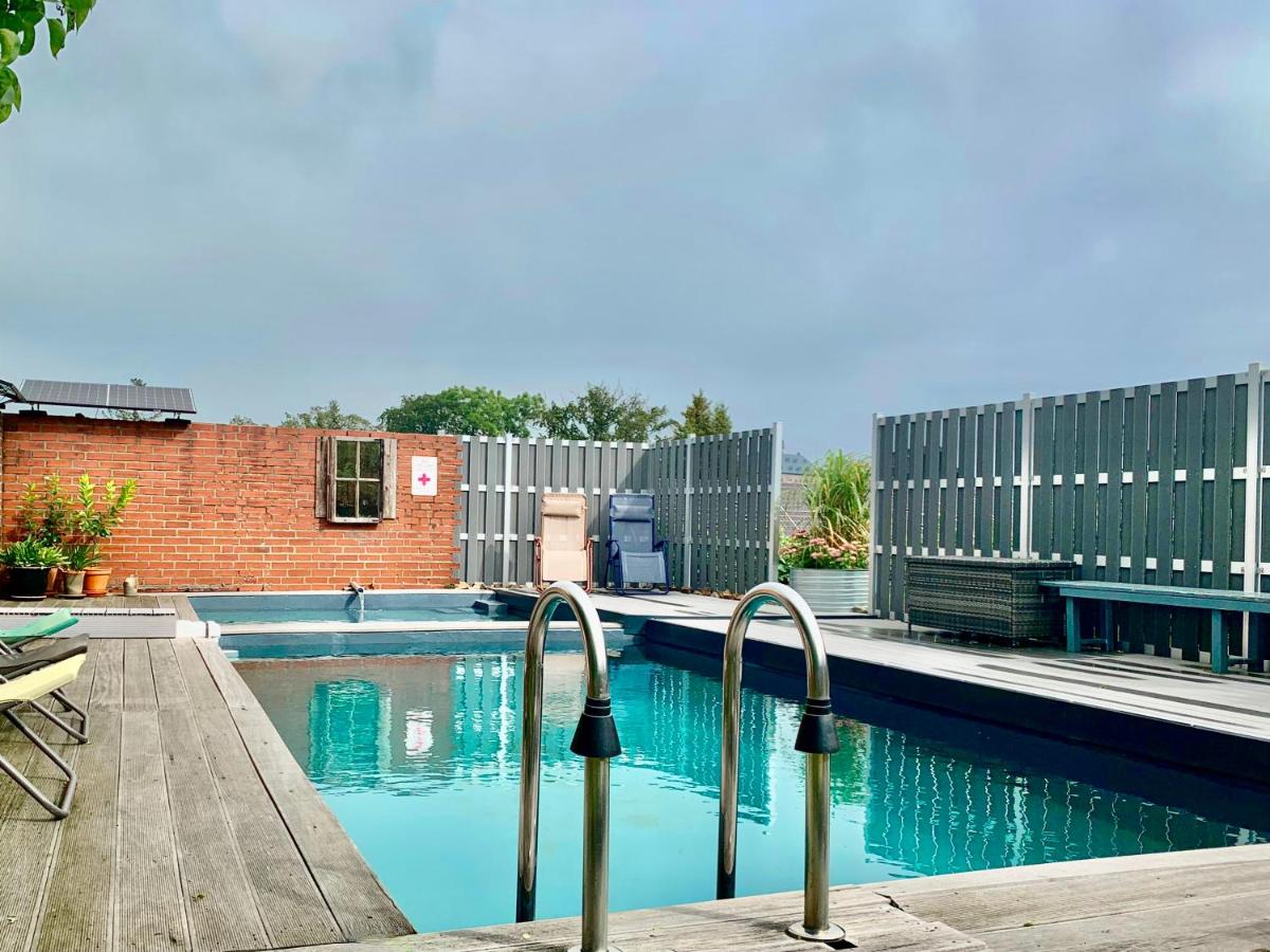 Bahnhof Frauenstein Wartehalle - Housity