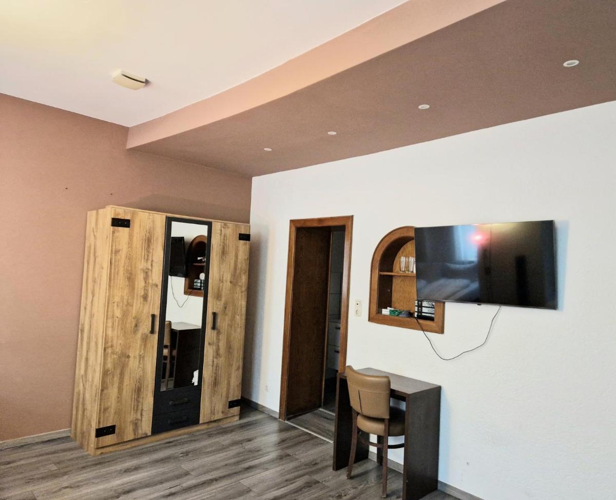 Trip Inn Budget Hotel Messe - Housity