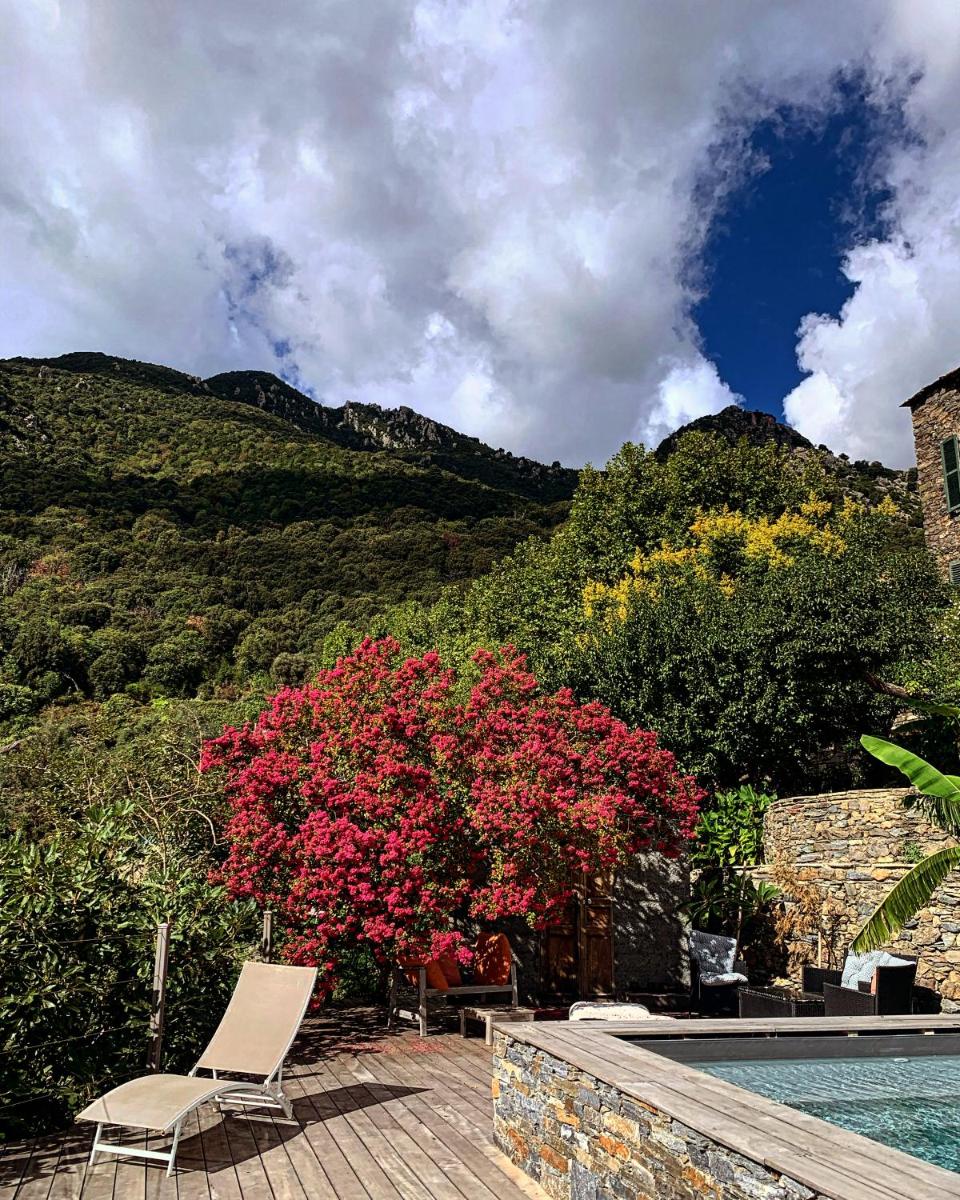 Authentique Maison de Village Corse Vue mer - Housity
