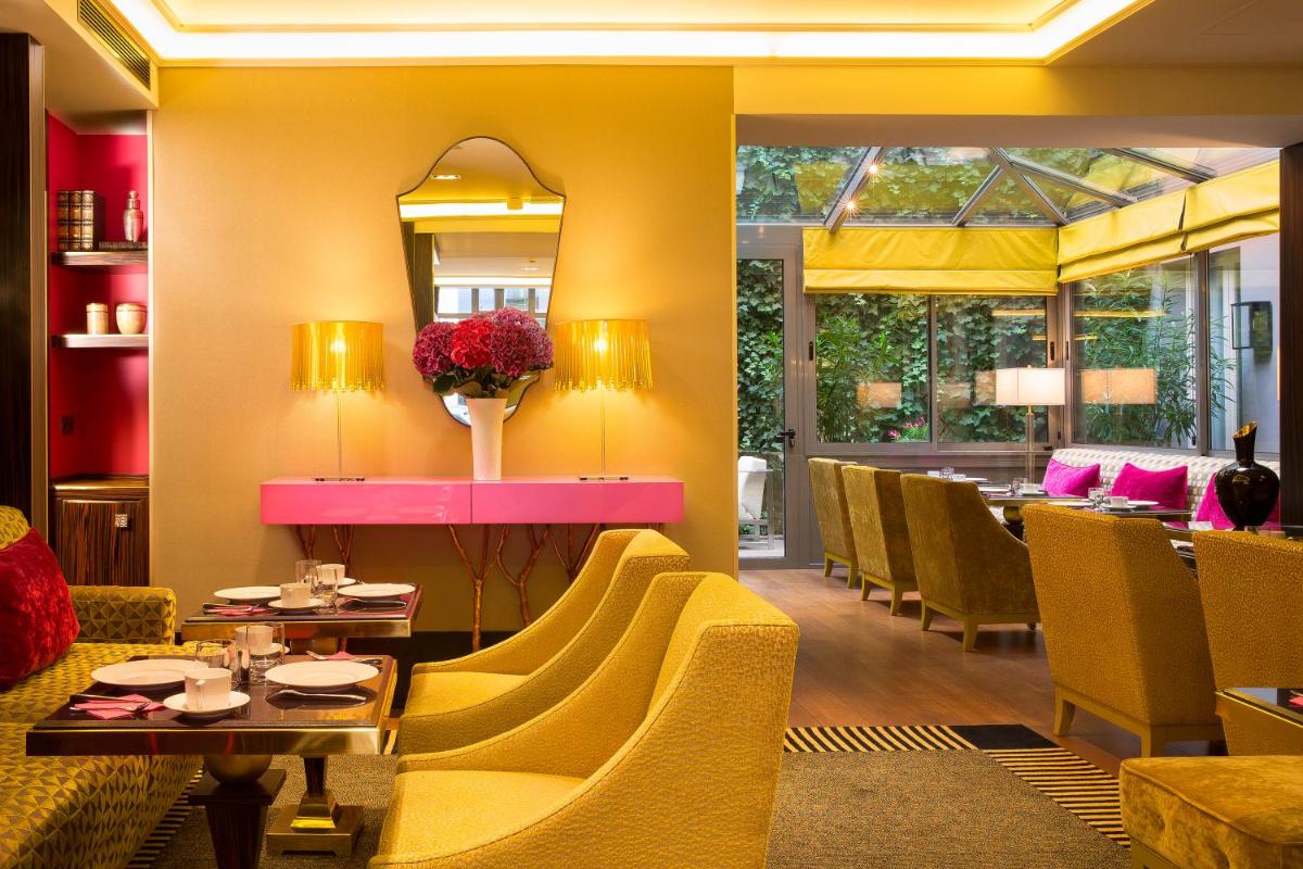 Coin salon dans l'établissement Hôtel Baume