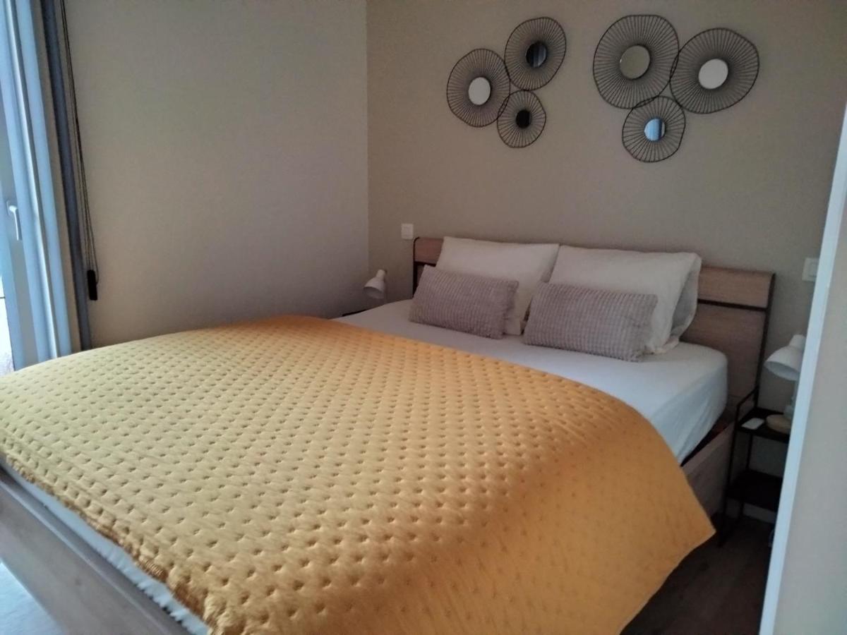 Theressa - Free Wifi en Netflix - Housity
