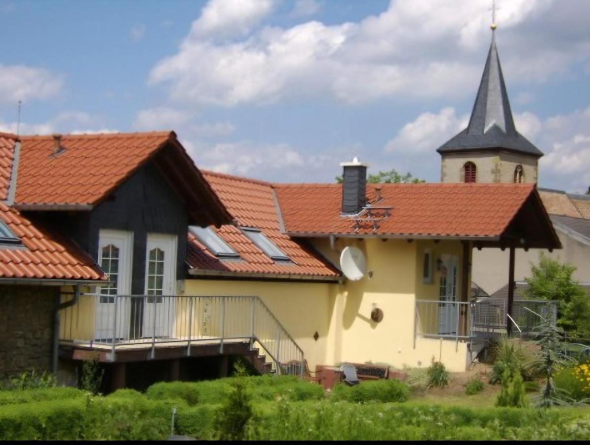Weingut und Gästehaus Fritz - Housity