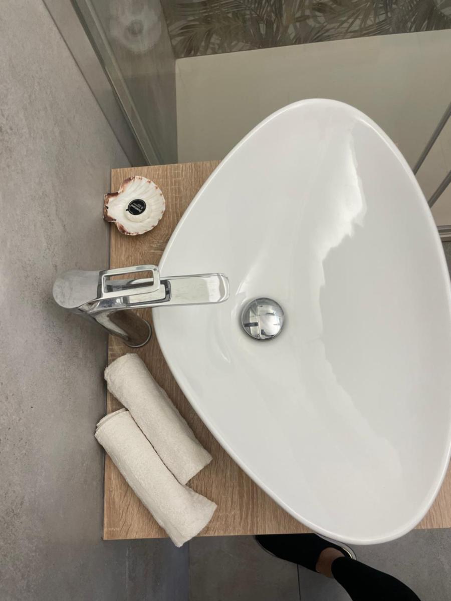 Cavour16 rent bedrooms - Housity