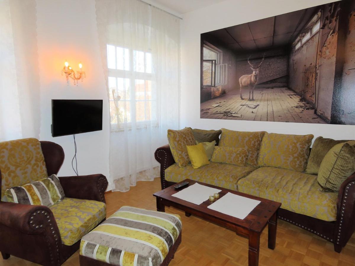Rodtsches Palais Appartment 9 - Housity