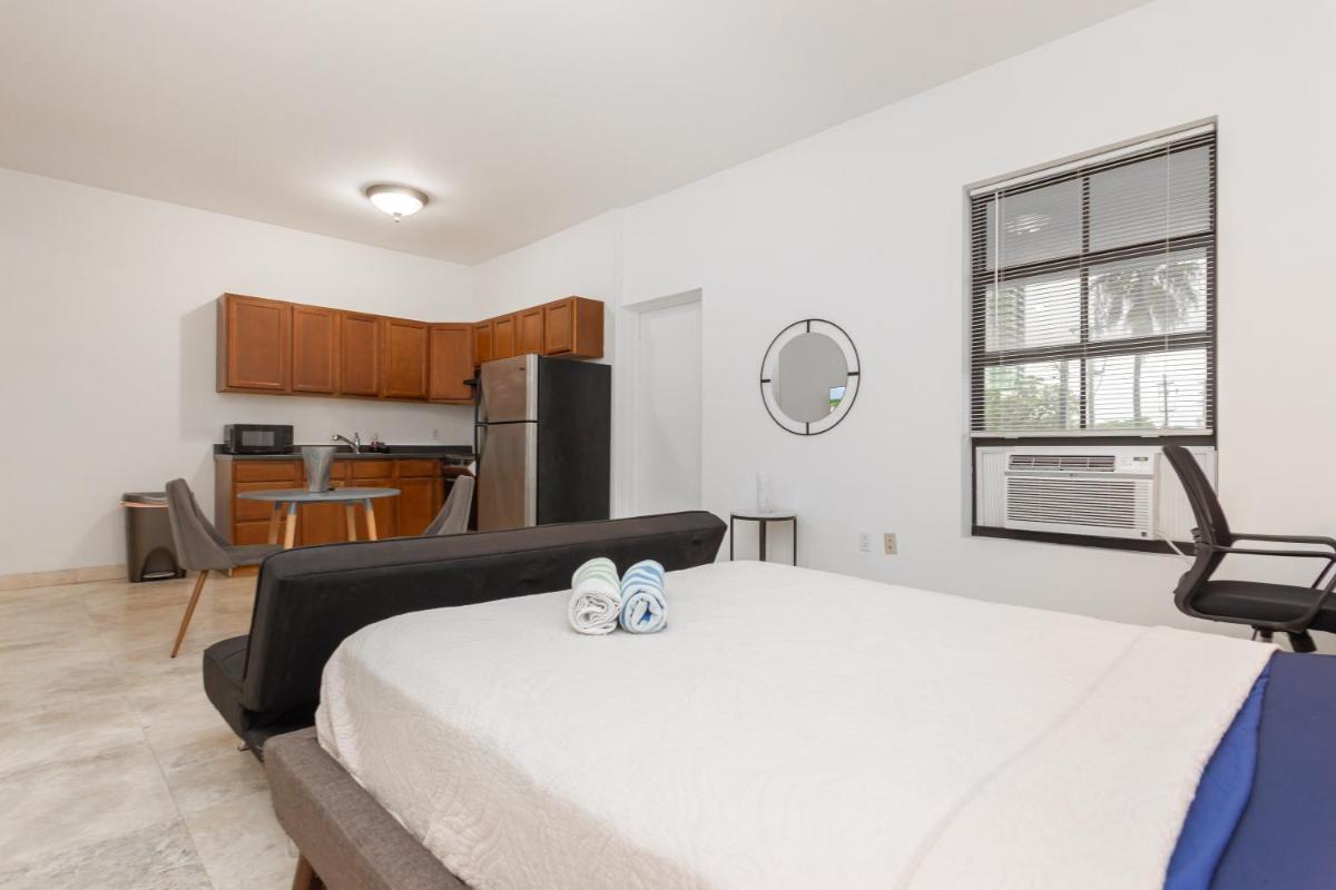 Home Miami Downtown - Wynwood area with backyard - Art District near Beach - Housity