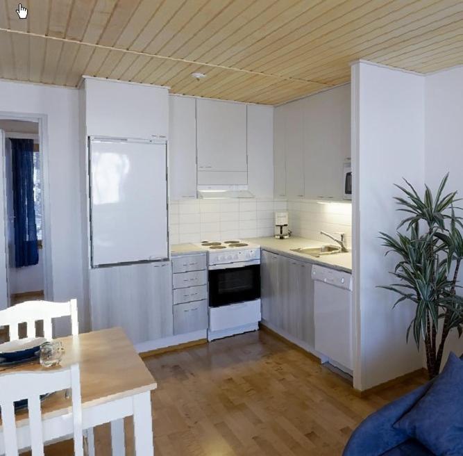 Camping Merihelmi - Housity