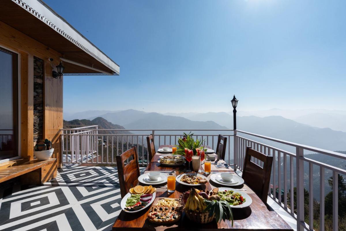 StayVista at DAAFI House with Comp Breakfast - Housity