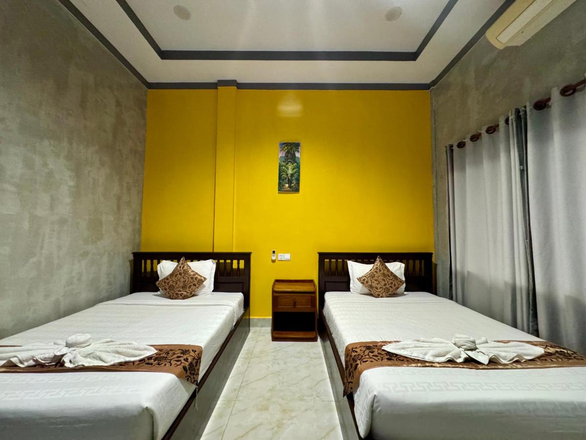 Golden Bakong Boutique - Housity