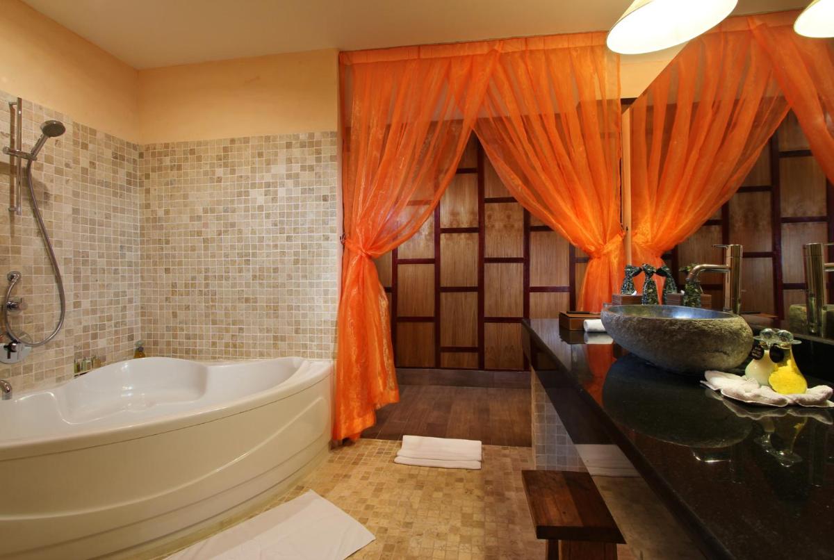 Kupu Kupu Barong Villas and Tree Spa by L’OCCITANE - Housity