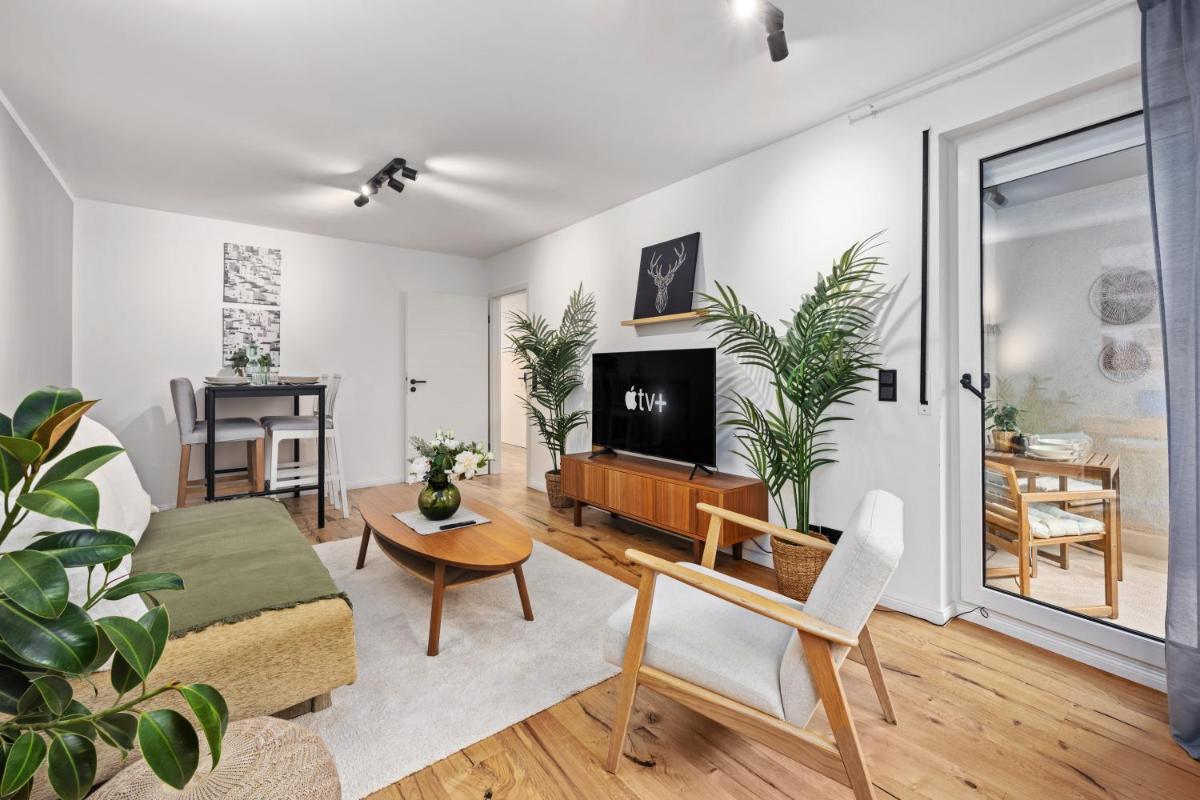 EDLER WOHNRAUM Design-Apartment mit Balkon, Boxspringbett, Miele-Kaffeevollautomat, Lift, Parkplatz & WLAN 569 Mbps - Housity