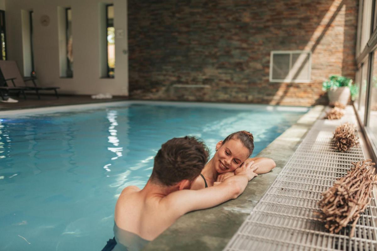 Clients de l'établissement Le Dracy Hôtel et Spa