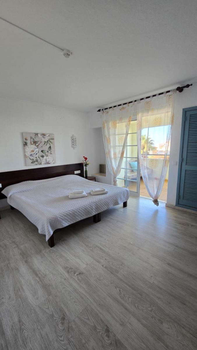 Sea view Penthouse 10 min walking Albufeira old town and Beach Pescadores - Housity