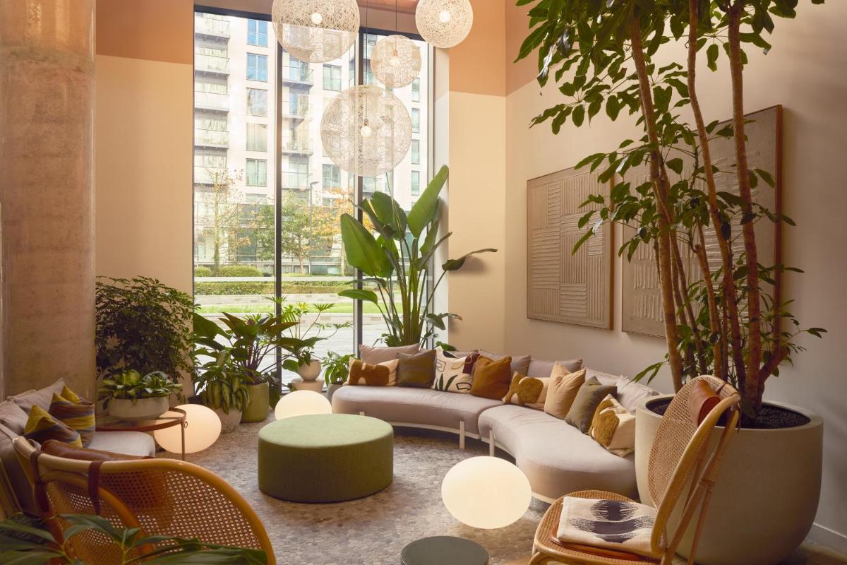 ARK Canary Wharf - Housity