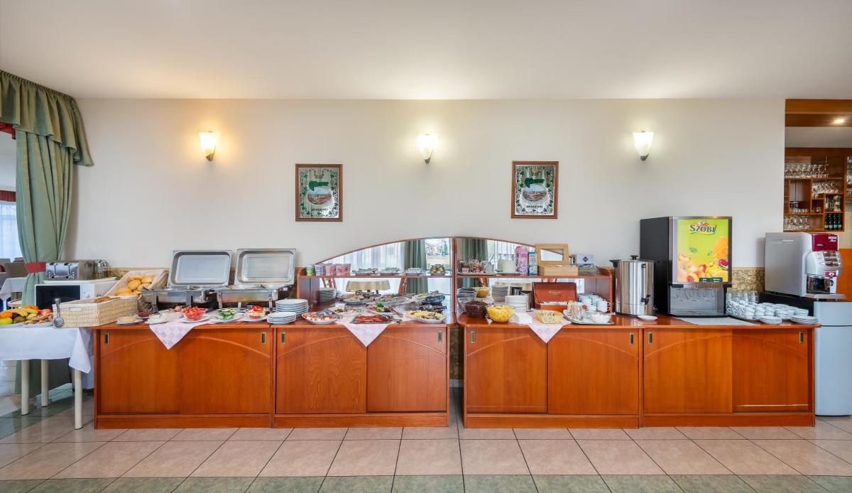 Platan Hotel - Housity