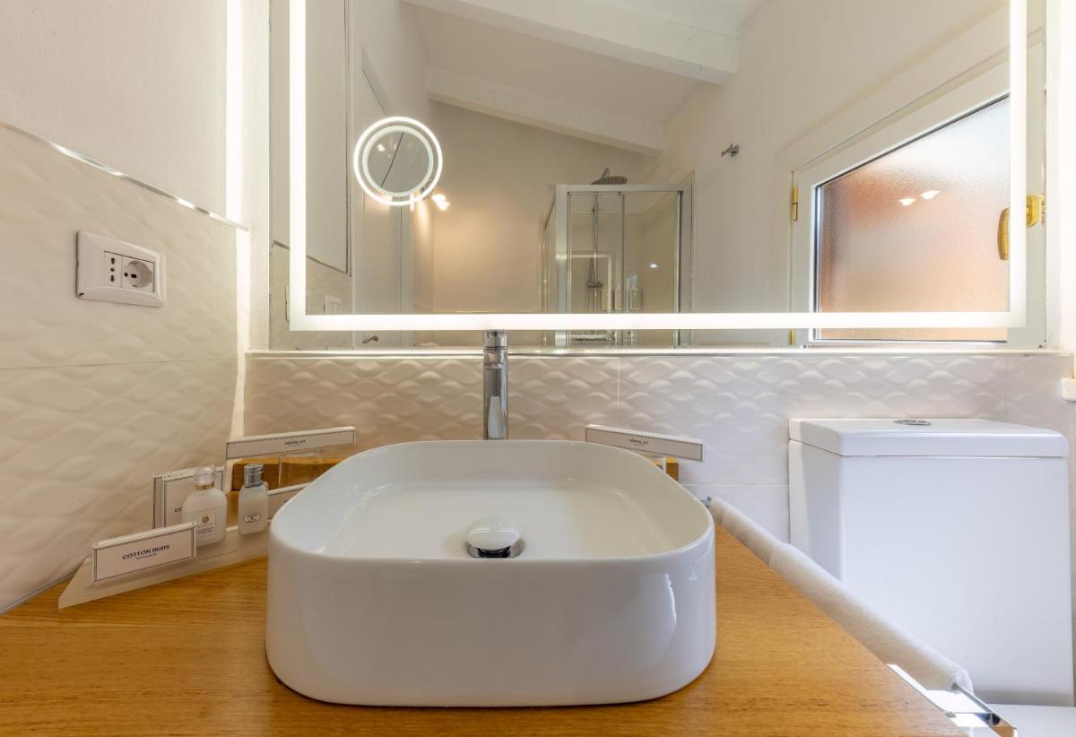 Salle de bains dans l'établissement Hotel & SPA des Pecheurs